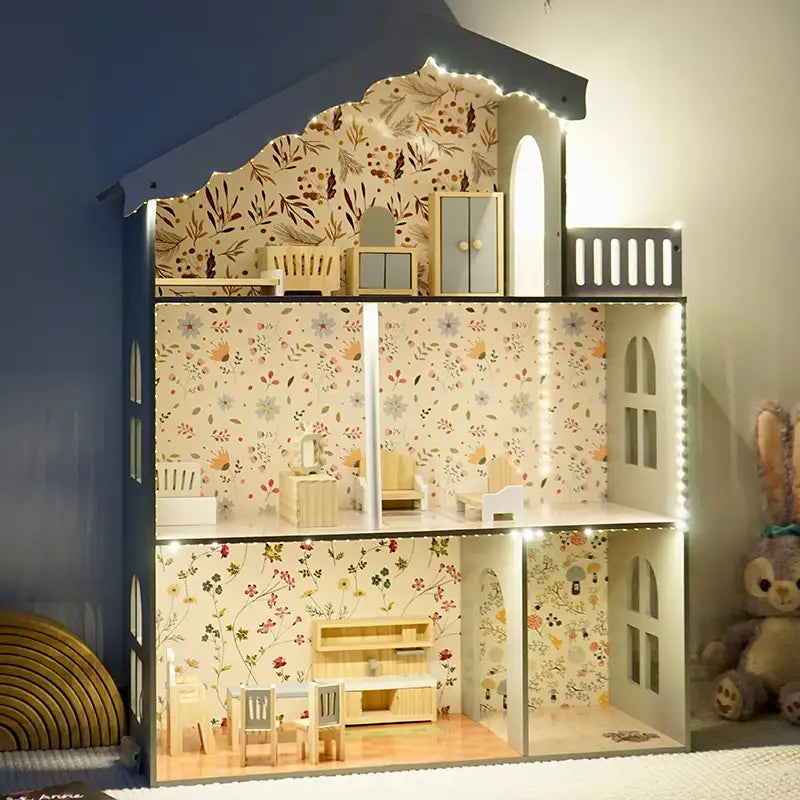 Maison de poupée en bois de style nordique avec lumières