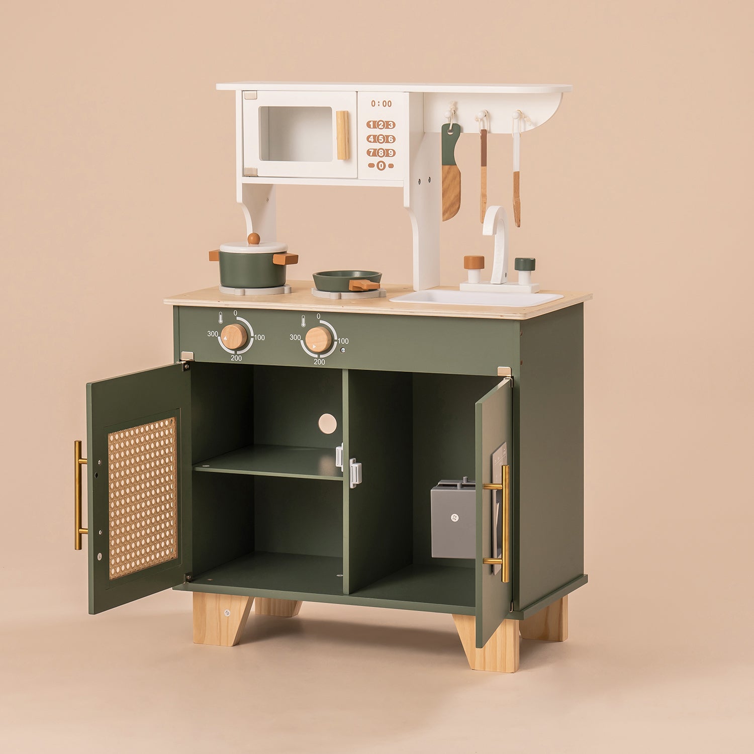 Ensemble de cuisine vintage en bois vert
