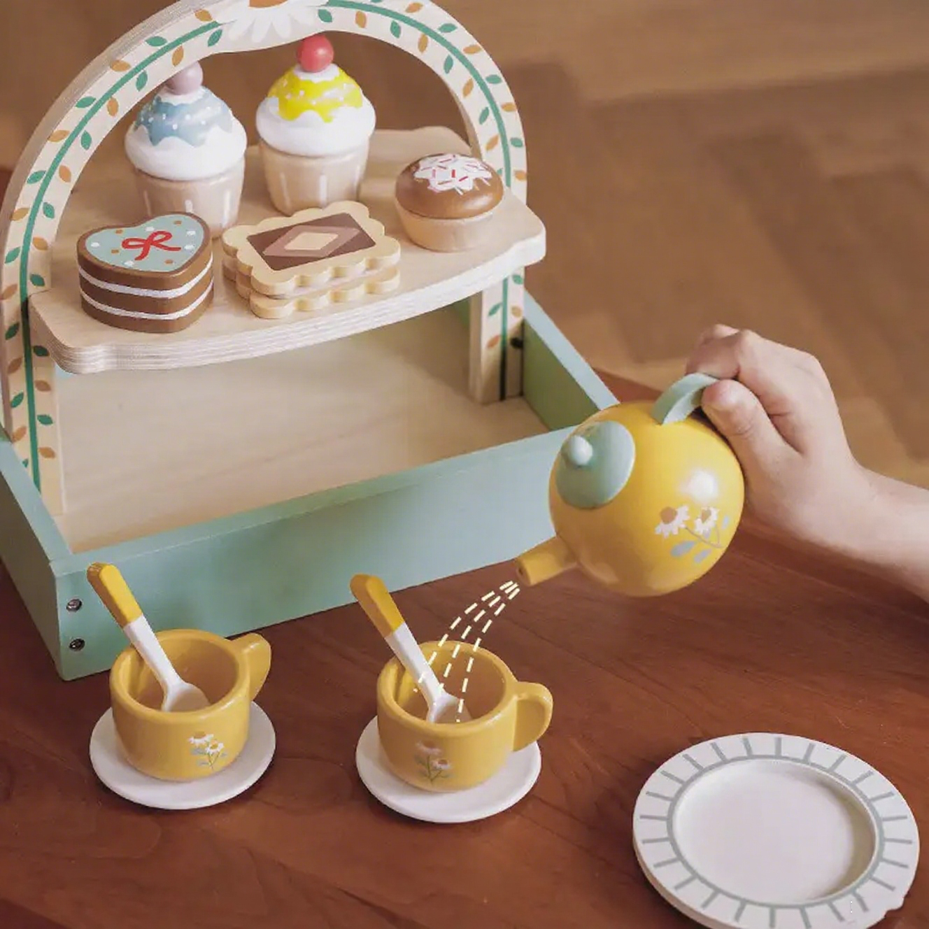 Présentoir à desserts en bois pour le thé royal de l'après-midi