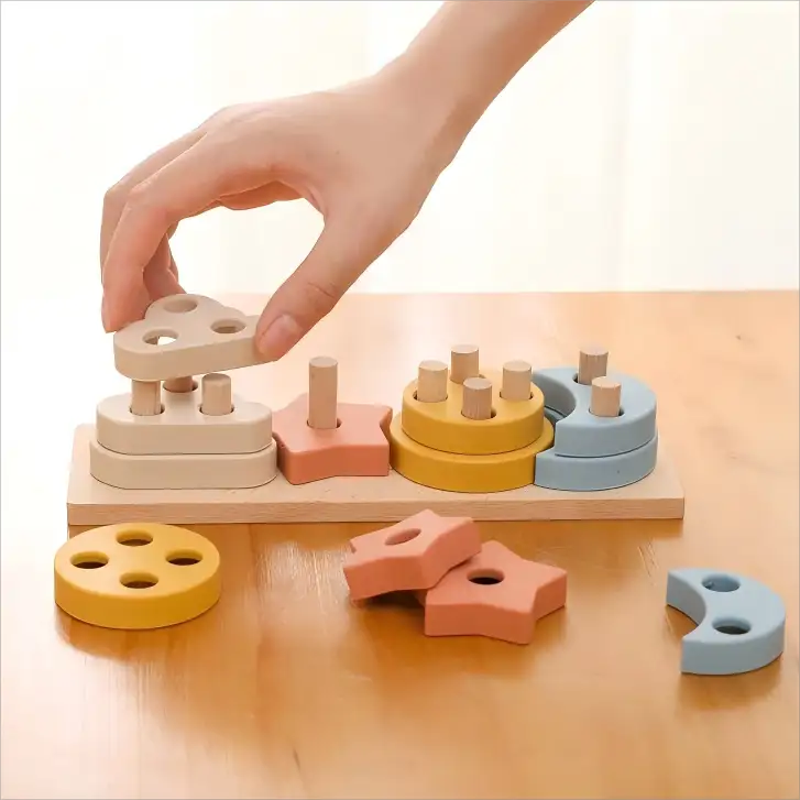 Montessori-Holzspielzeug für Kleinkinder