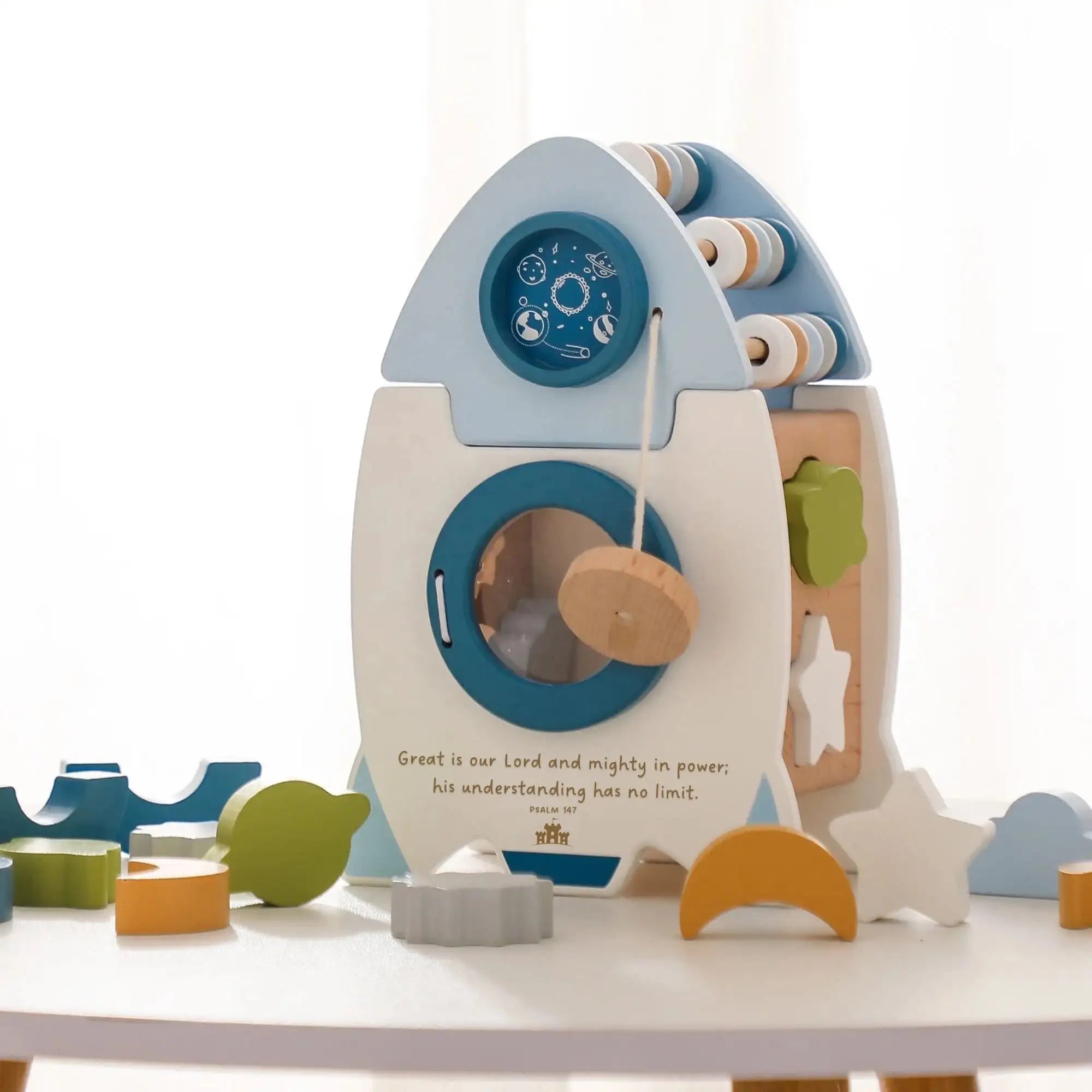 Ensemble d'activités 5 en 1 pour tout-petits en forme de champignon en bois