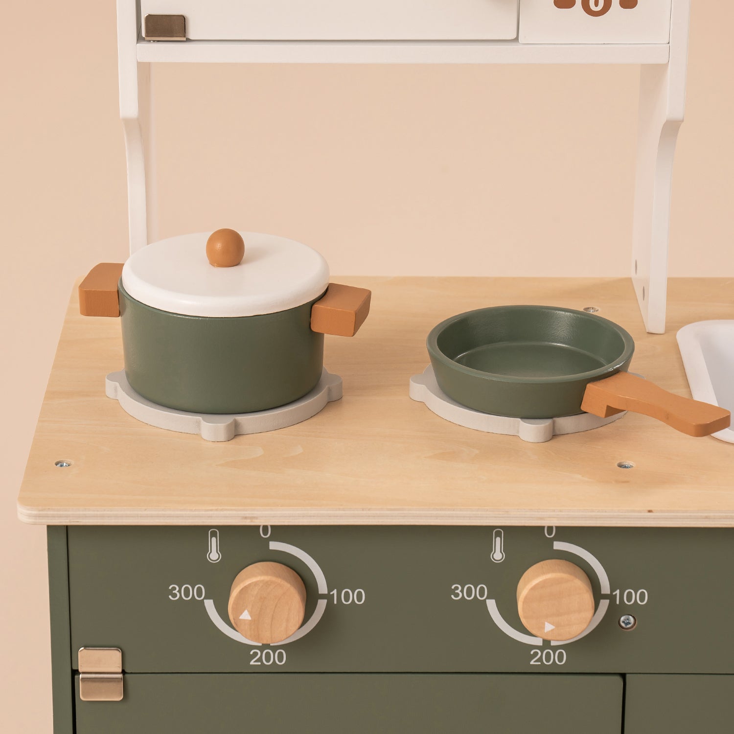 Vintage Grünes Holzspielzeug Küchenset